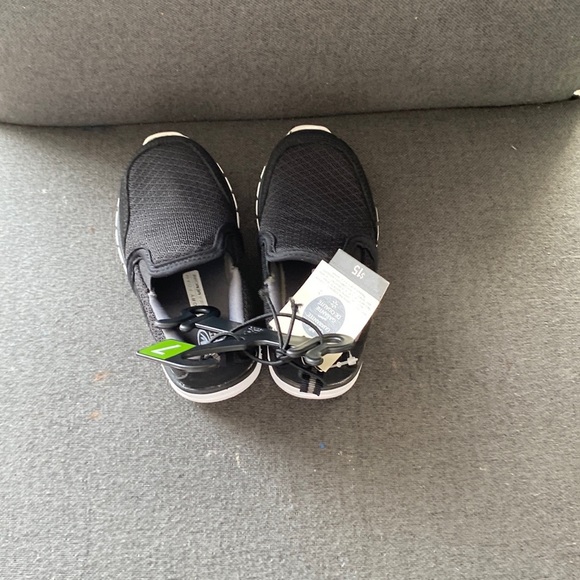 ATHLETIC Work Memory Foam kids sneaker size 7 Brand new - Picture 3 of 5